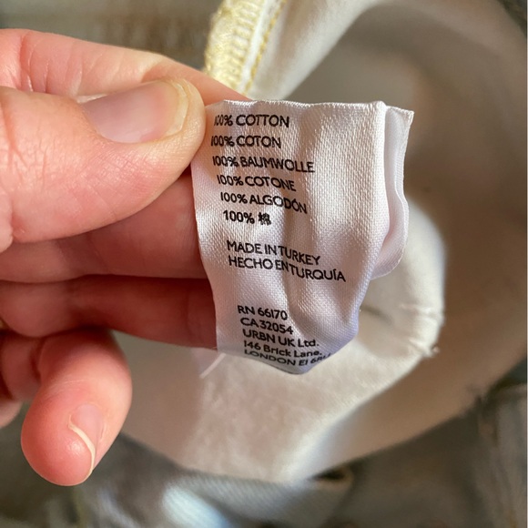 Size 25 We the Free Brand Distressed Jeans - Picture 8 of 9